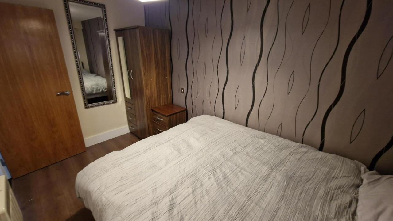 Two Bedroom Apartment, Birmingham City Centre B1 외부 사진