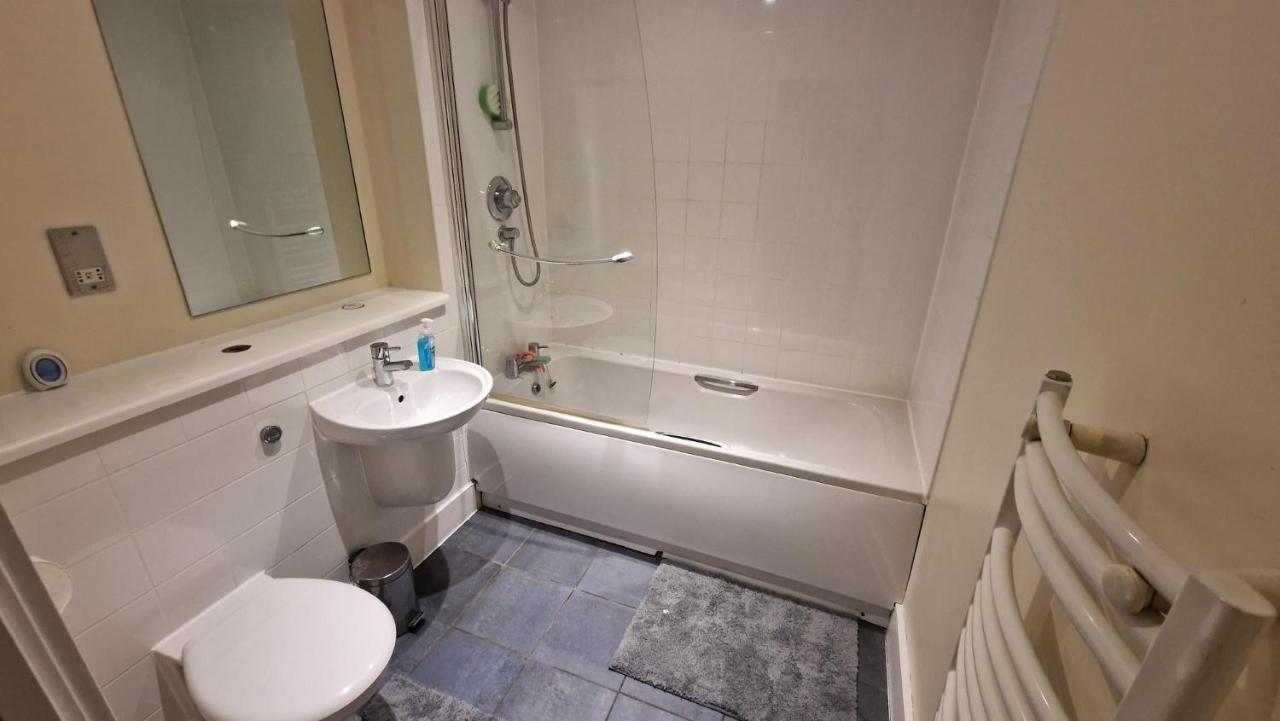 Two Bedroom Apartment, Birmingham City Centre B1 외부 사진